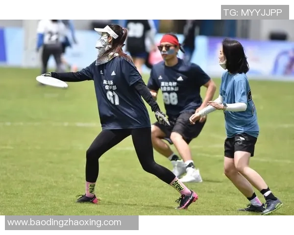 南京飞盘队在世界攀岩锦标赛中的默契配合与精彩表现分析